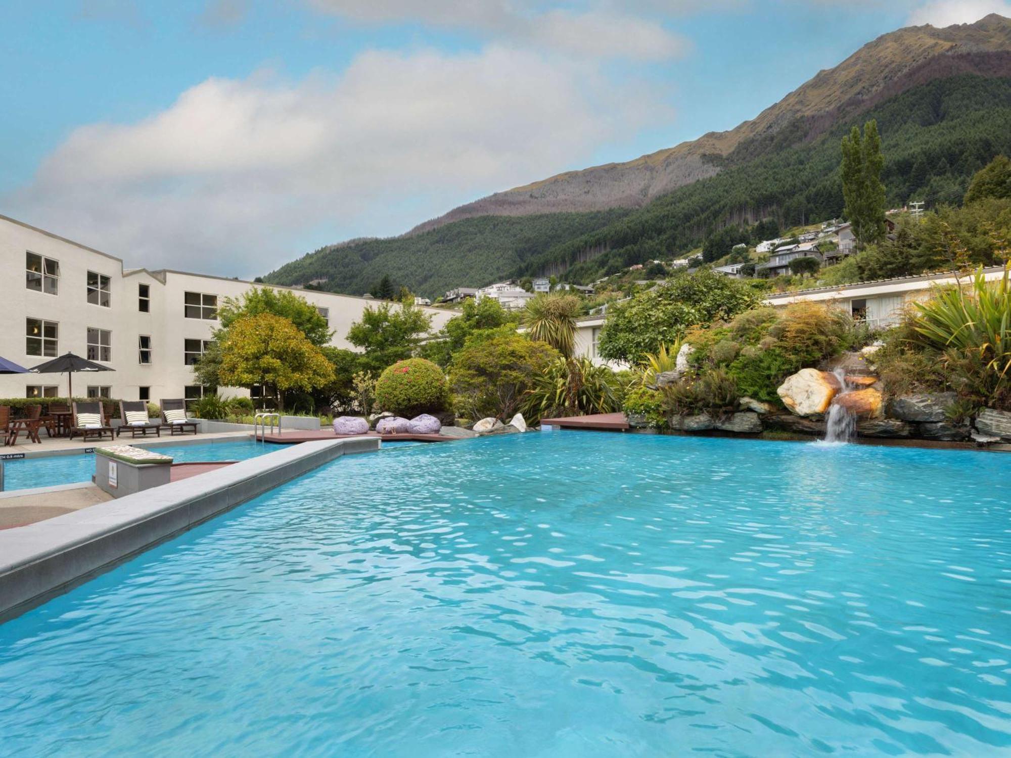 Mercure Queenstown Resort Екстериор снимка