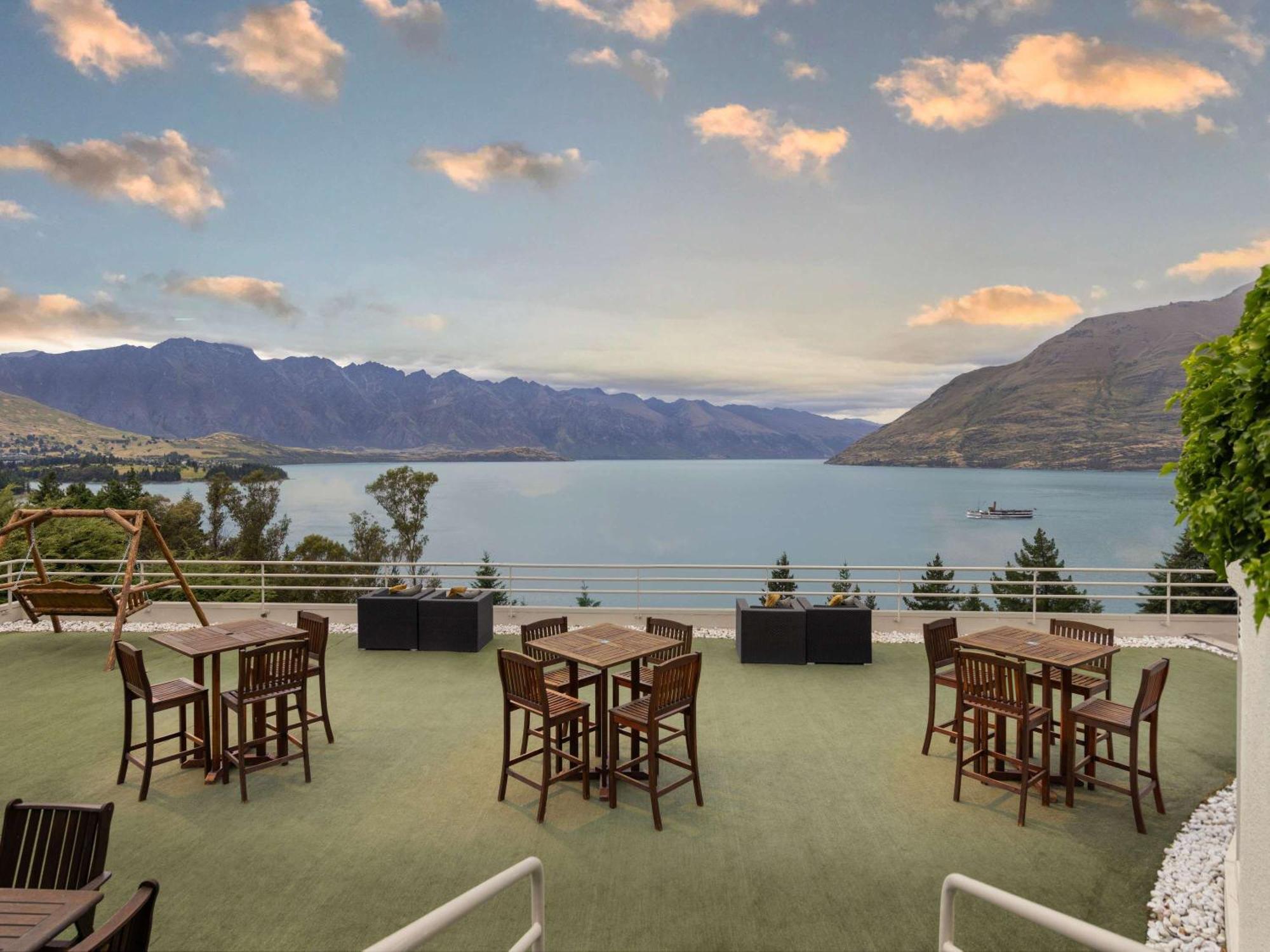 Mercure Queenstown Resort Екстериор снимка